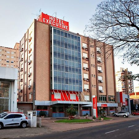 Hotel Suarez Executive Ново Хамбурго Екстериор снимка