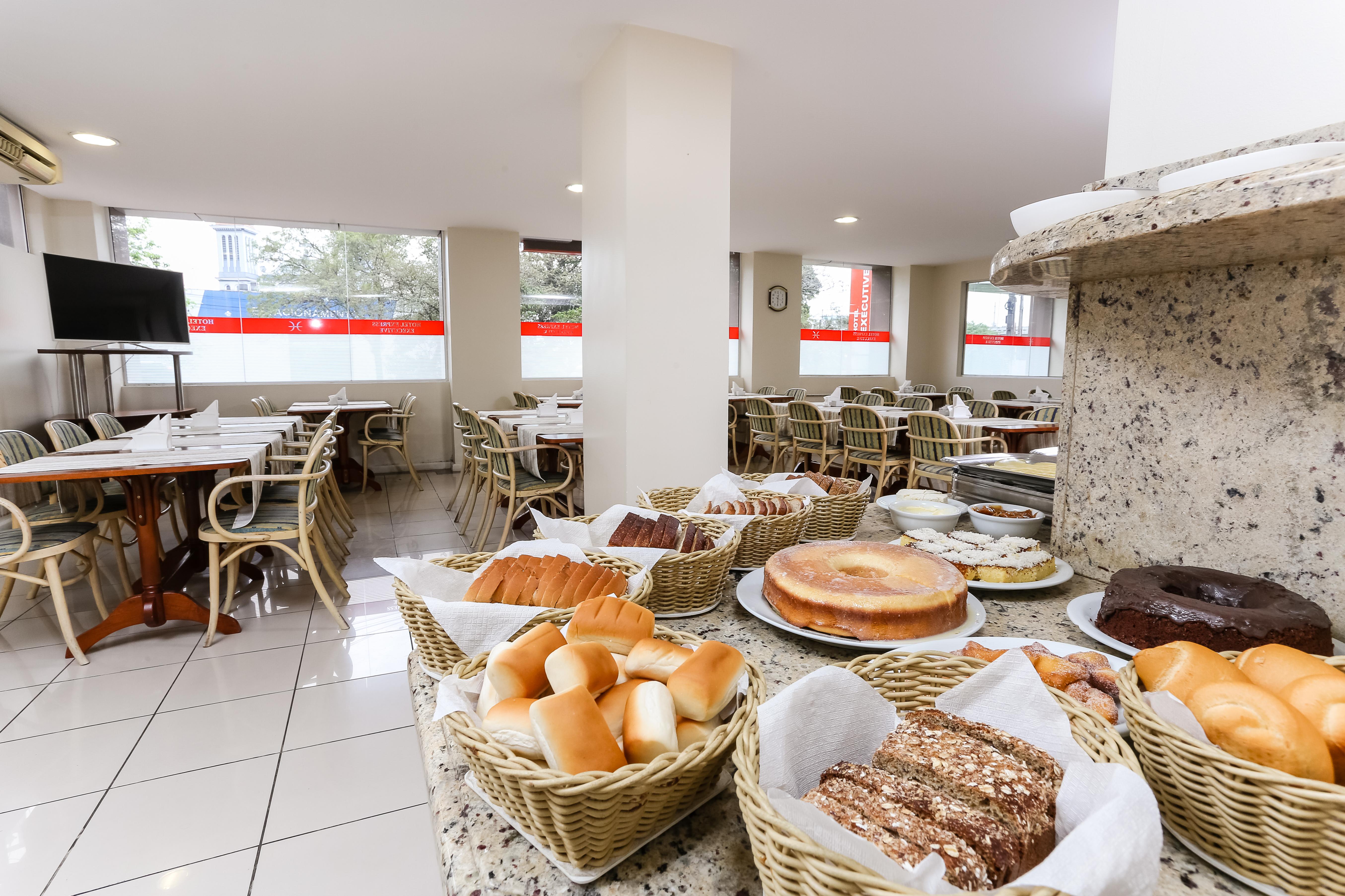 Hotel Suarez Executive Ново Хамбурго Екстериор снимка